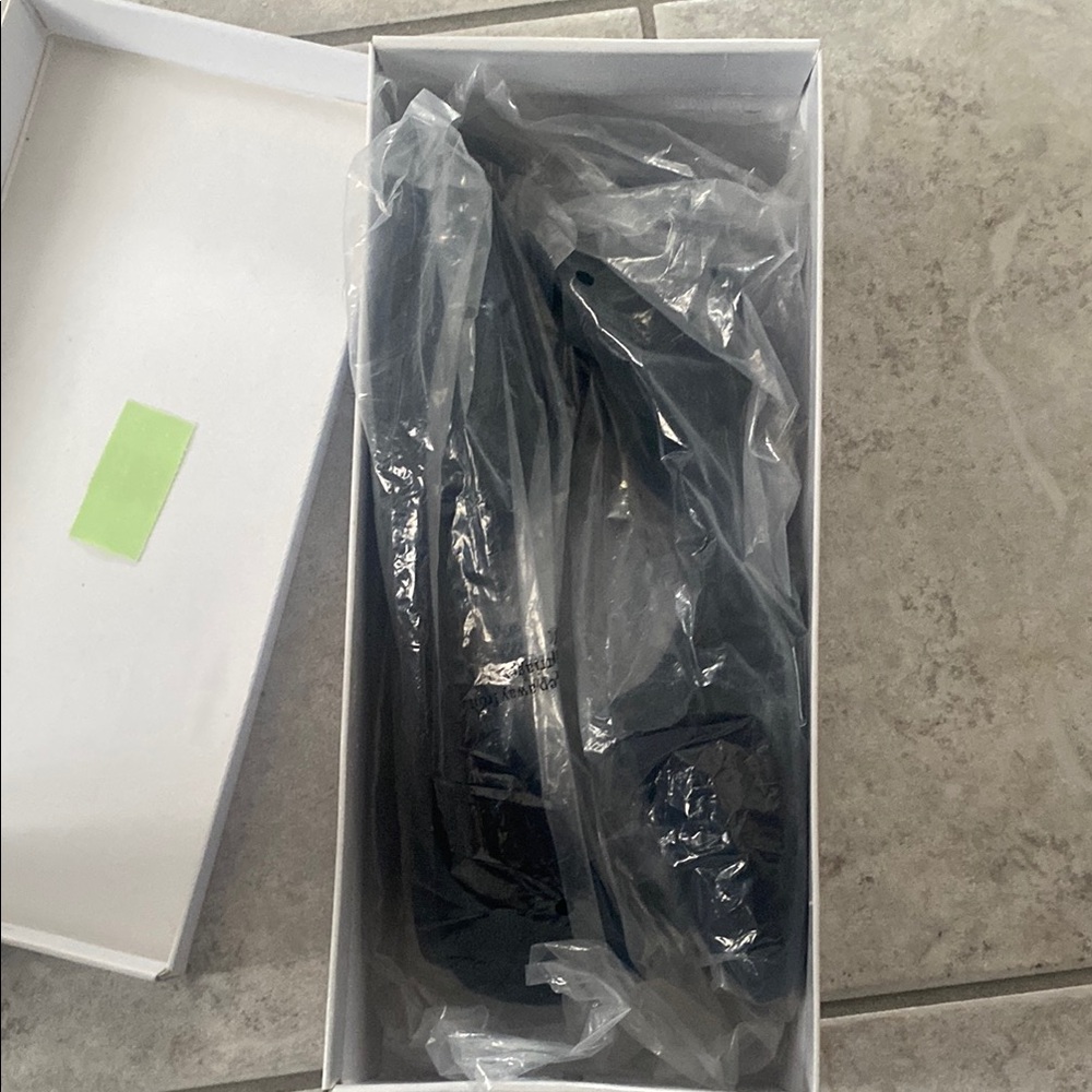 Steve Madden Women's Black Flats - Picture 5 of 6